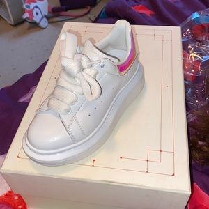 I’m selling Alexander mcqueens worn once